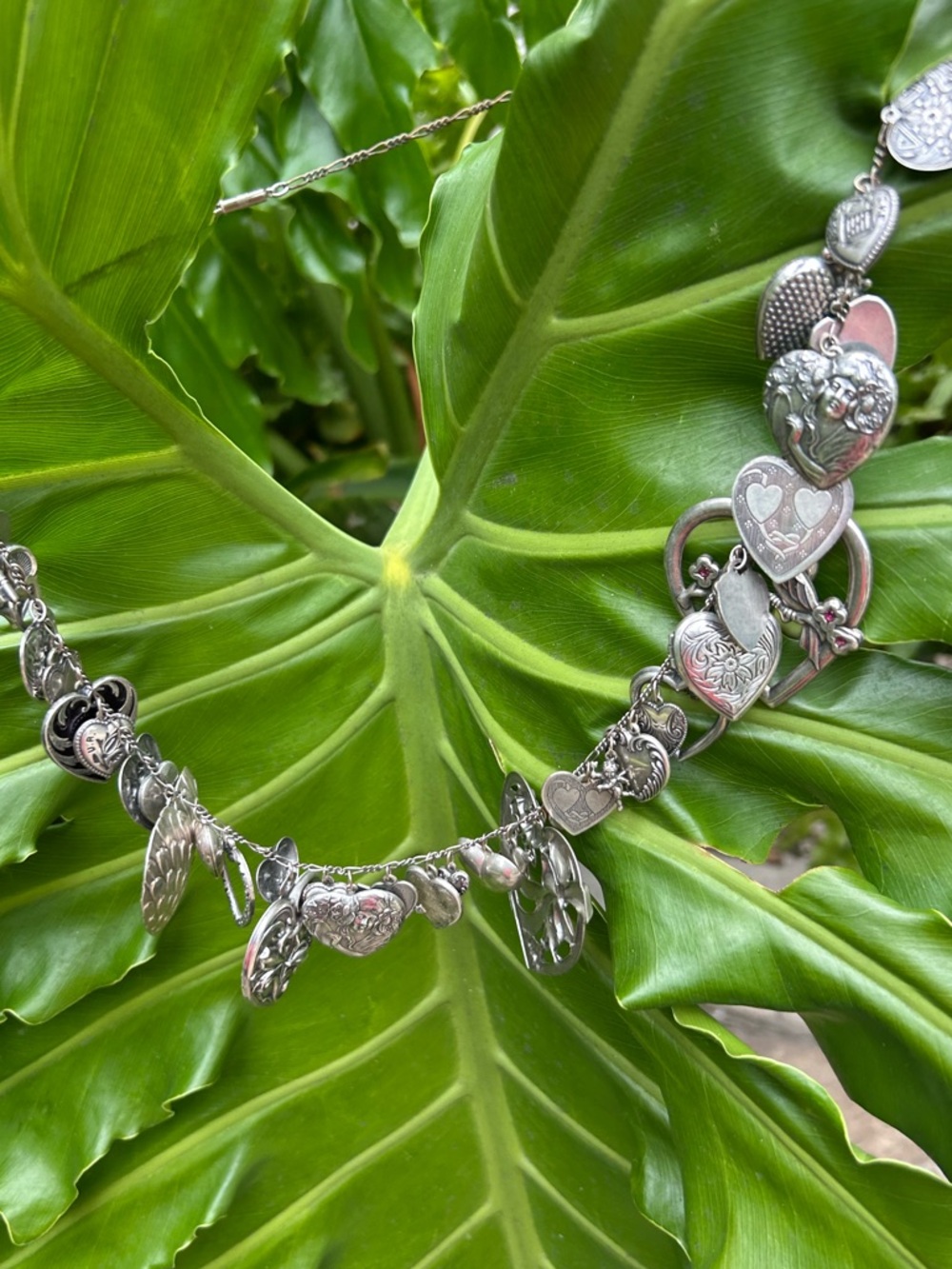 Vintage silver tone Pididdly Links Heart Arrow 44 Charm Lockets  Necklace 24”